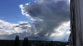 Timelapse of a spring cloud