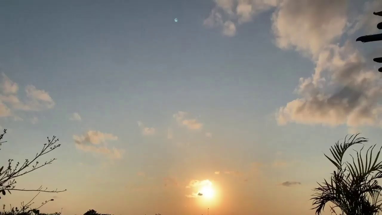 APLEX | Melodic House Sunset | by @EPHIMERATulum