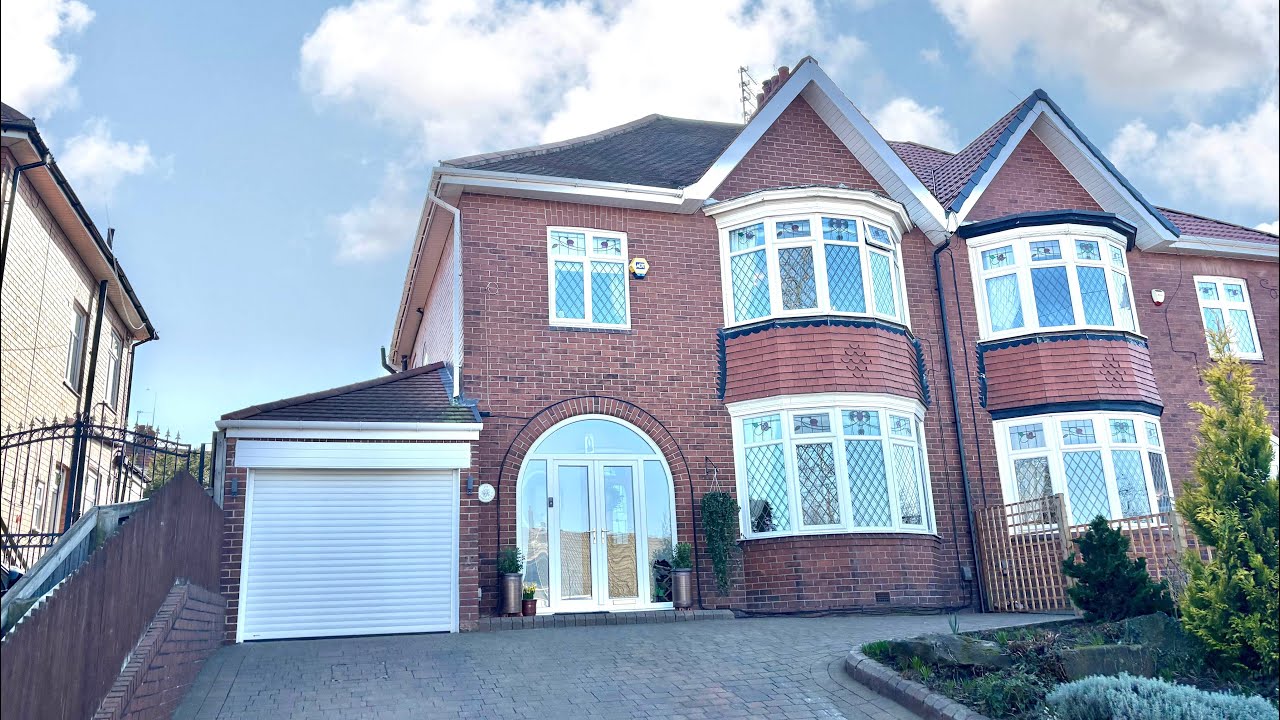 Simply Stunning Ashbrooke Home: Queen Alexandra Road, Ashbrooke 