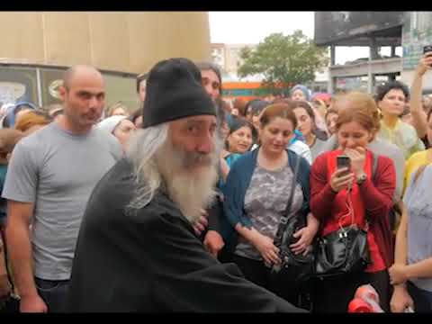 ქრისტე აღდგა! გილოცავთ კვირაცხოვლობის ბრწყინვალე დღესასწაულს!