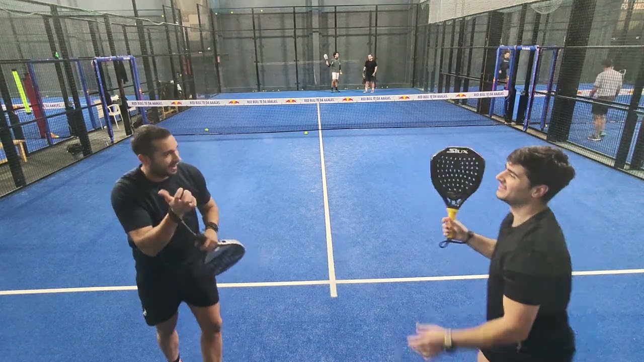 Partido de pádel: 7-6/7-6