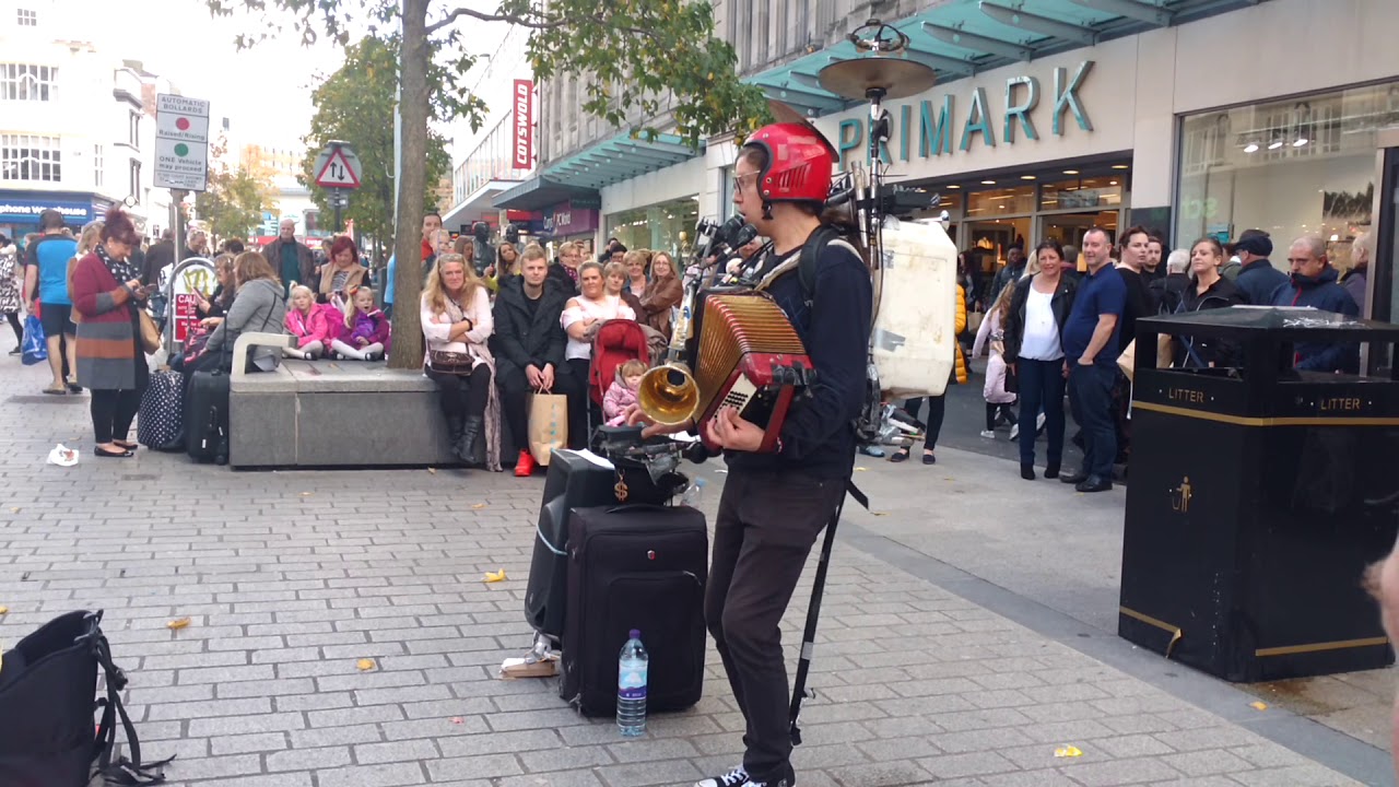 Liverpool live music guy brilliant