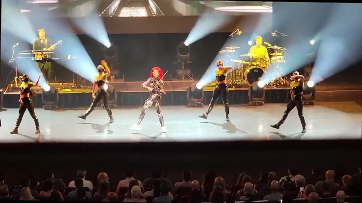 Lindsey Stirling - Underground @ Salle Wilfrid-Pel...