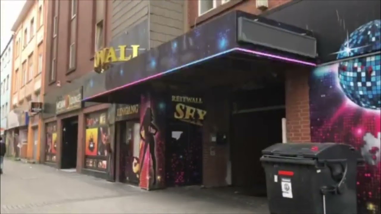 Travel Cheaper & Reduce Expenses! Hannover Walk on Reitwallstraße, Scholvinstraße, Tour, 96 Long 128