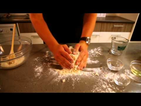 Video: Wat Om Van Ou Wit En Swart Brood Te Kook: Eenvoudige Stap-vir-stap Resepte