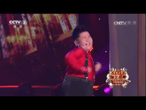 [综艺盛典]《疯狂的拉丁》 表演：何雄飞 | CCTV