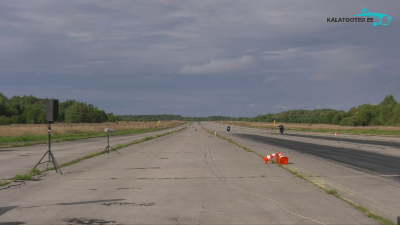 Deivid Urbus - Suzuki Hayabusa vs Tarvo Erm - Suzuki B-King. Dragrace@EDRAfinals2019