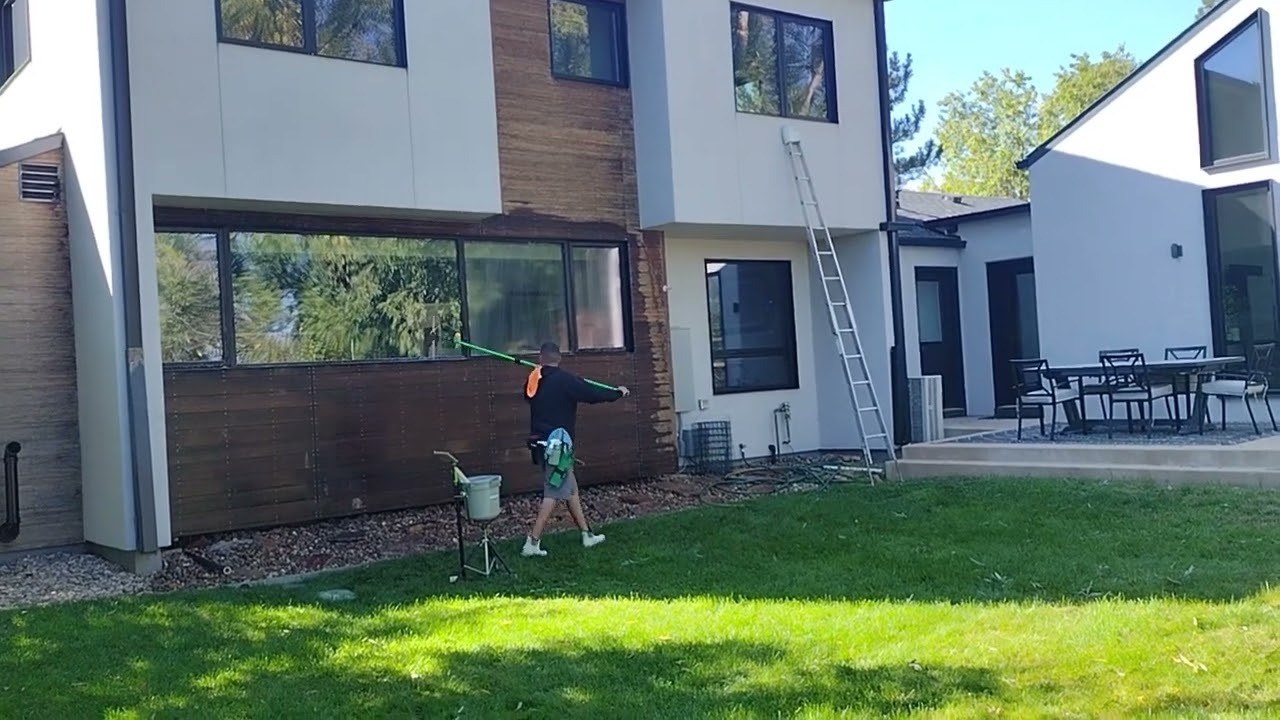 Window Cleaning with Unger 0° Xero Trad Pole 