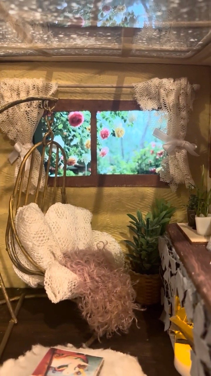 窓から見える景色を変えてみた☔️New View from Window🌸 - YouTube