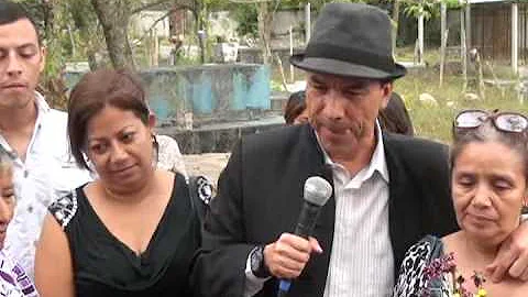 LA ENTREVISTA CON EL WASHO FUNERALES TIA TINA GUSMAN