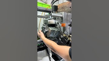 Plastic Water Bottle Injection Molding