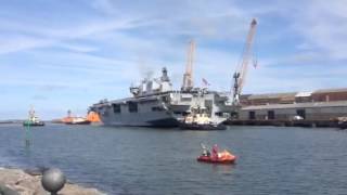 HMS Ocean docks in Sunderland
