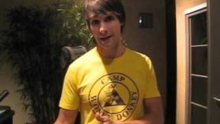 Famous WATCH: Who's On James Maslow's Mind When He Sings "Boyfriend"? Net Worth