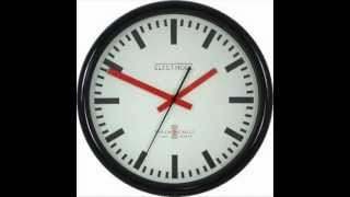 Swiss Station Wall Clock + Sweep Second Hand 30cm screenshot 2