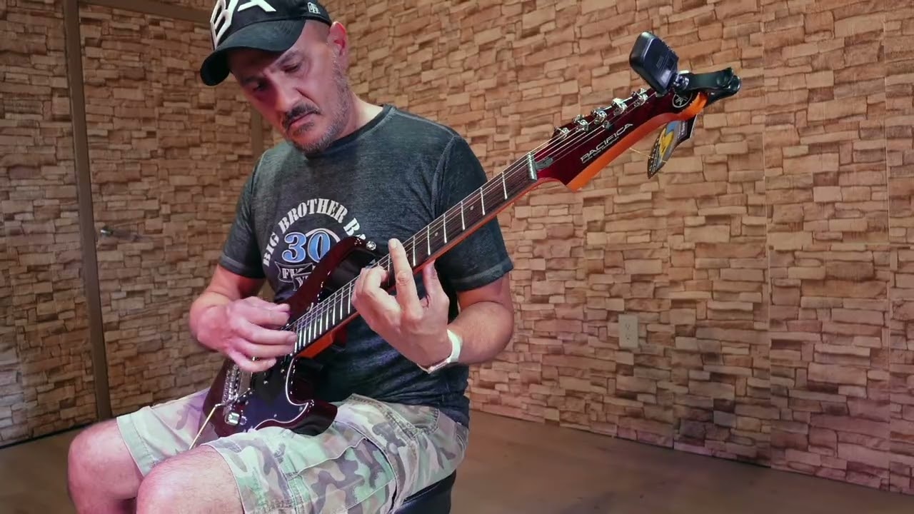 Yamaha Pacifica 612VII Electric Guitar Demo