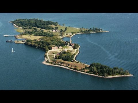 Rikers Island Inmates Bury the Unclaimed Dead for Work Instructional Video