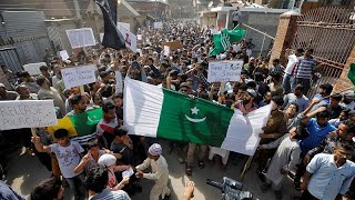 Hindistan polisinden Keşmir protestosuna biber gazlı müdahale