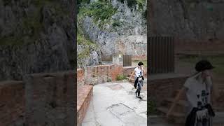 Faro del caballo desde abajo, Santoña, Cantabria