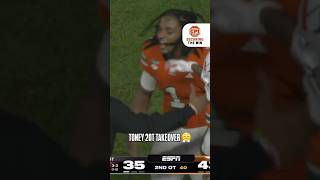 Malachi Toney caught one, then threw one 🤩 #collegefootball #miamihurricanes #accfootball #cfb