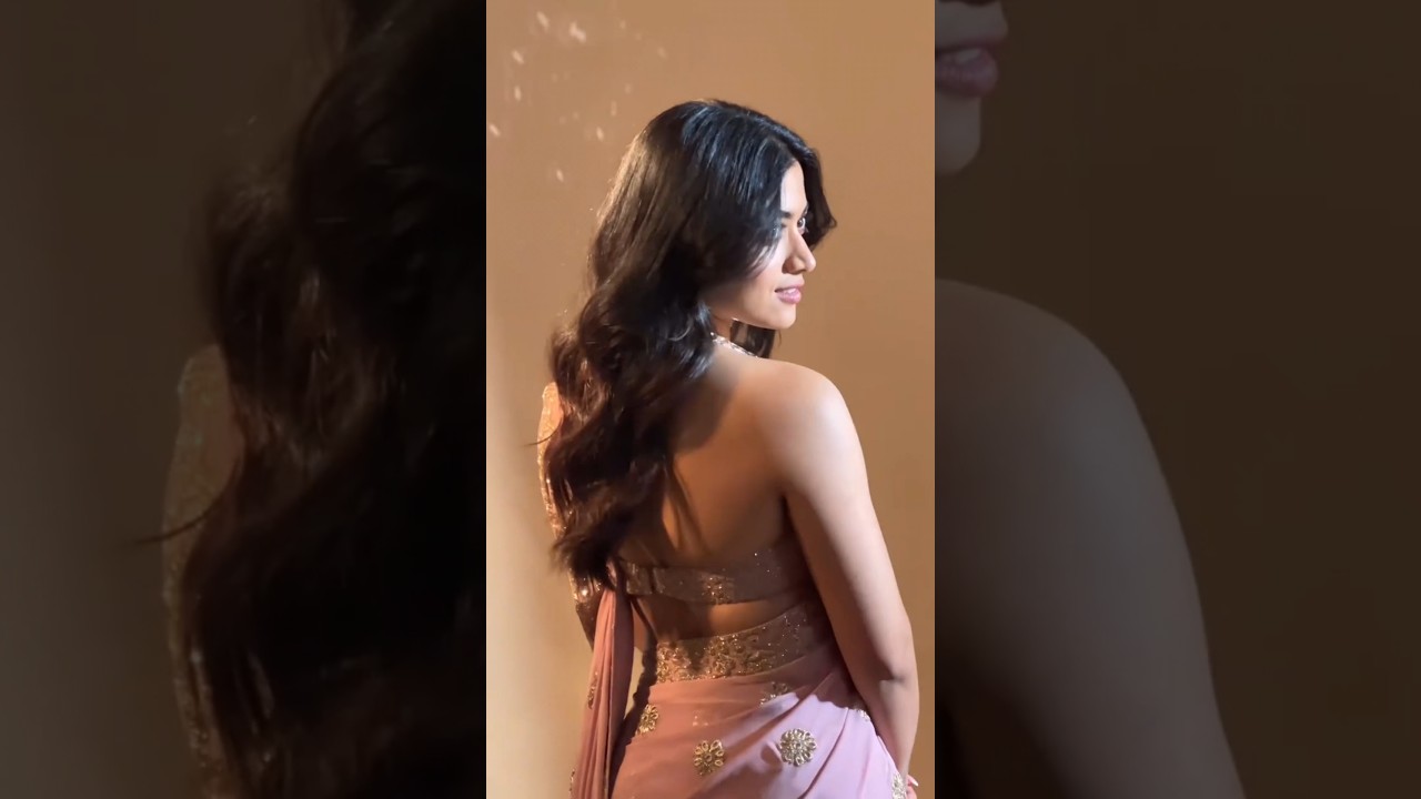Rashmika Mandama HOT and SEXY saree Looks 