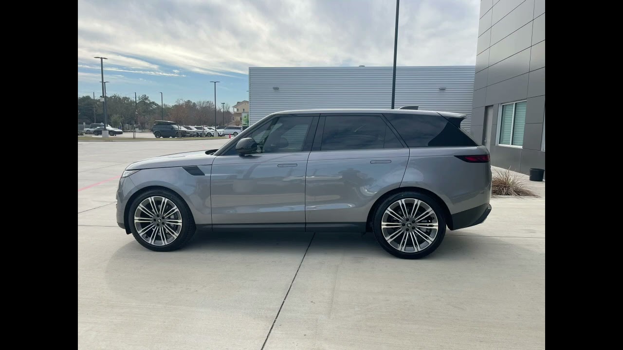 2023 Range Rover Sport in Eiger Grey with Caraway Interior
