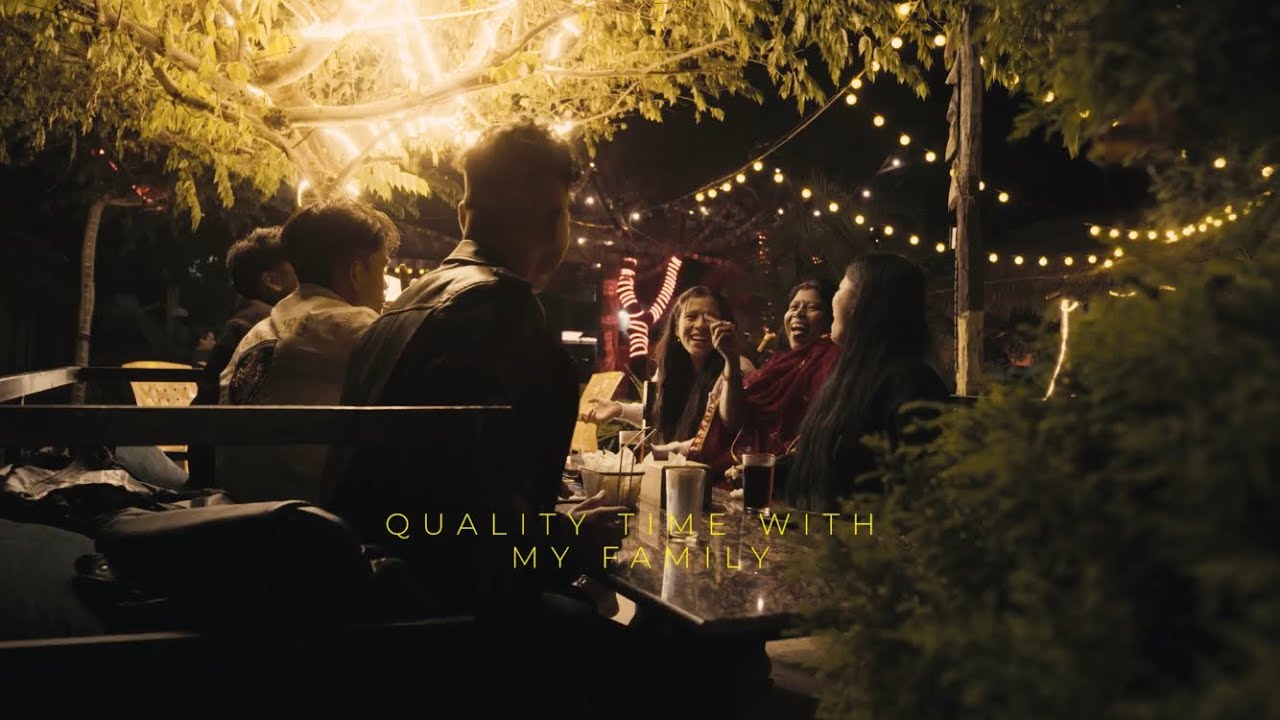 Family lai first time Cafe ma liyara gaya /Cinematic vlog / Shot on SONY a6400