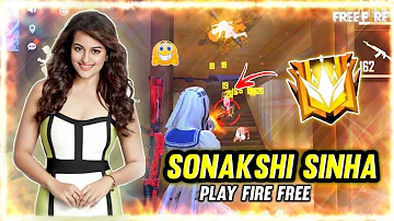 SONAKSHI SINHA PLAYING FREE FIRE 😍 - SONAKSHI SINHA PLAY FREE FIRE - FREE FIRE CLASH SQUAD