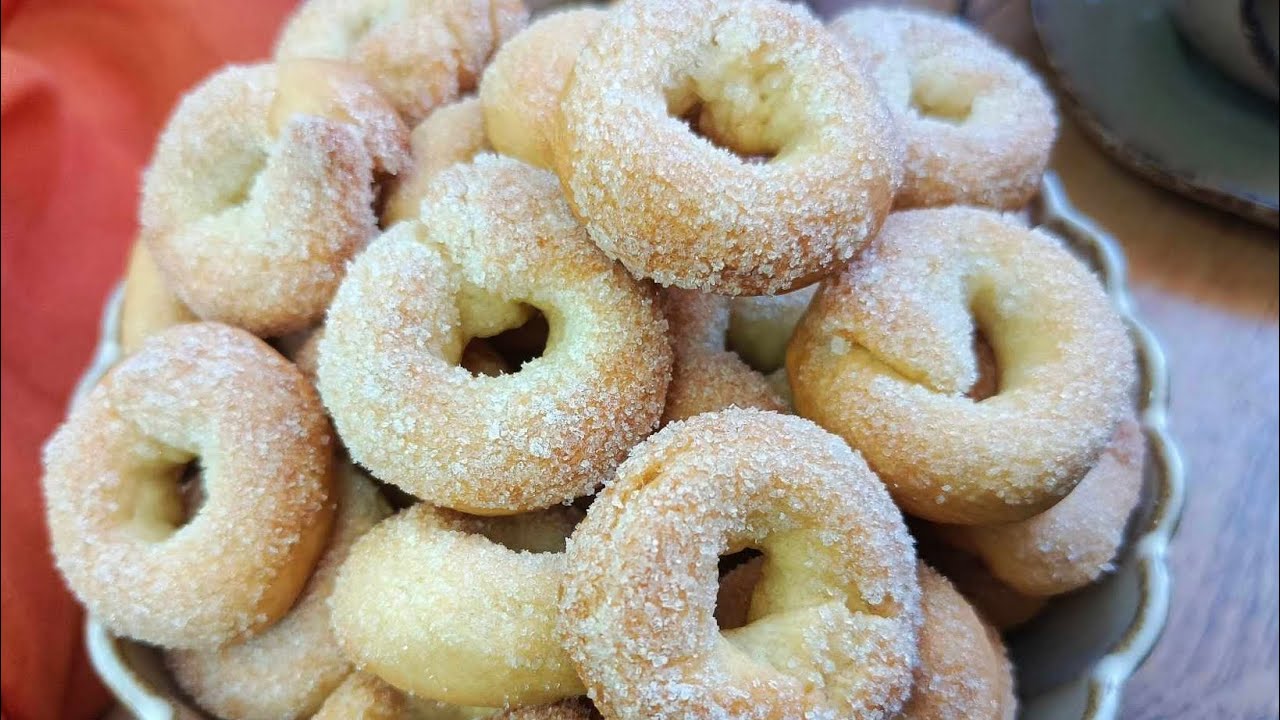 PRENDI un BICCHIERE di #VINO BIANCO e prepara questi #biscotti in 5 minuti#TARALLI PUGLIESI