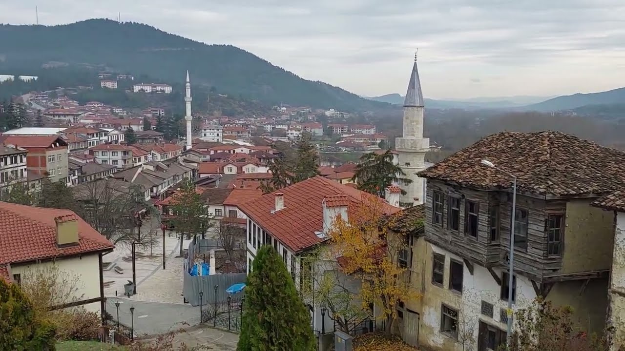 Taraklı (Mümkünlü Kasabası)...