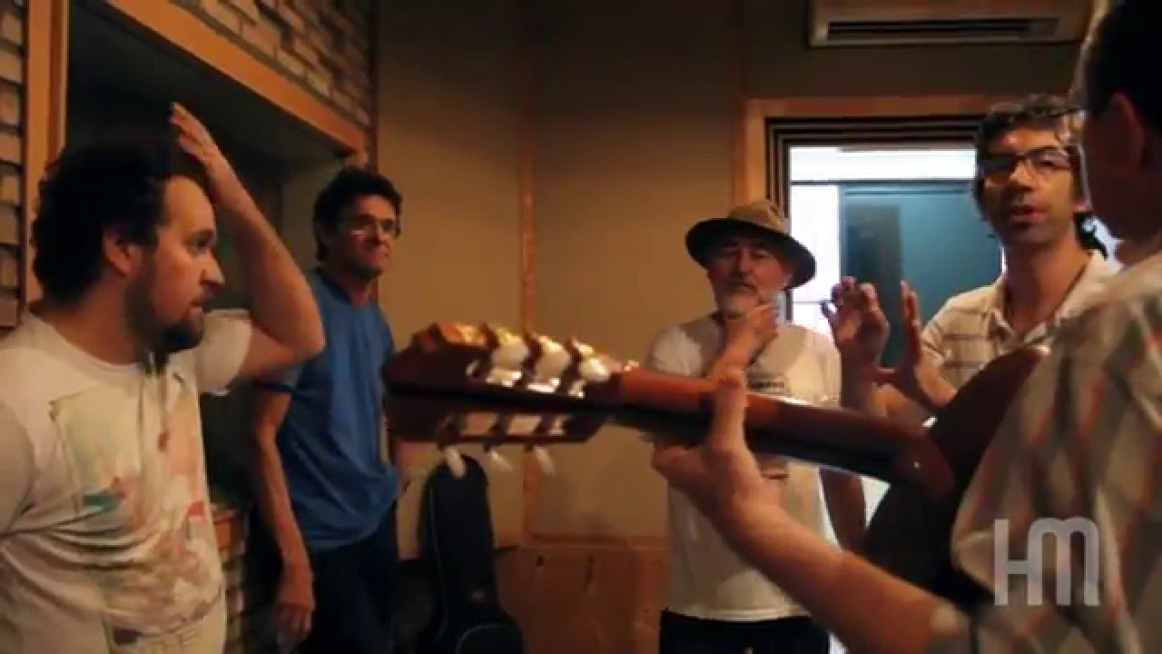 Heitor Mendonça   Voltar à Aldeia