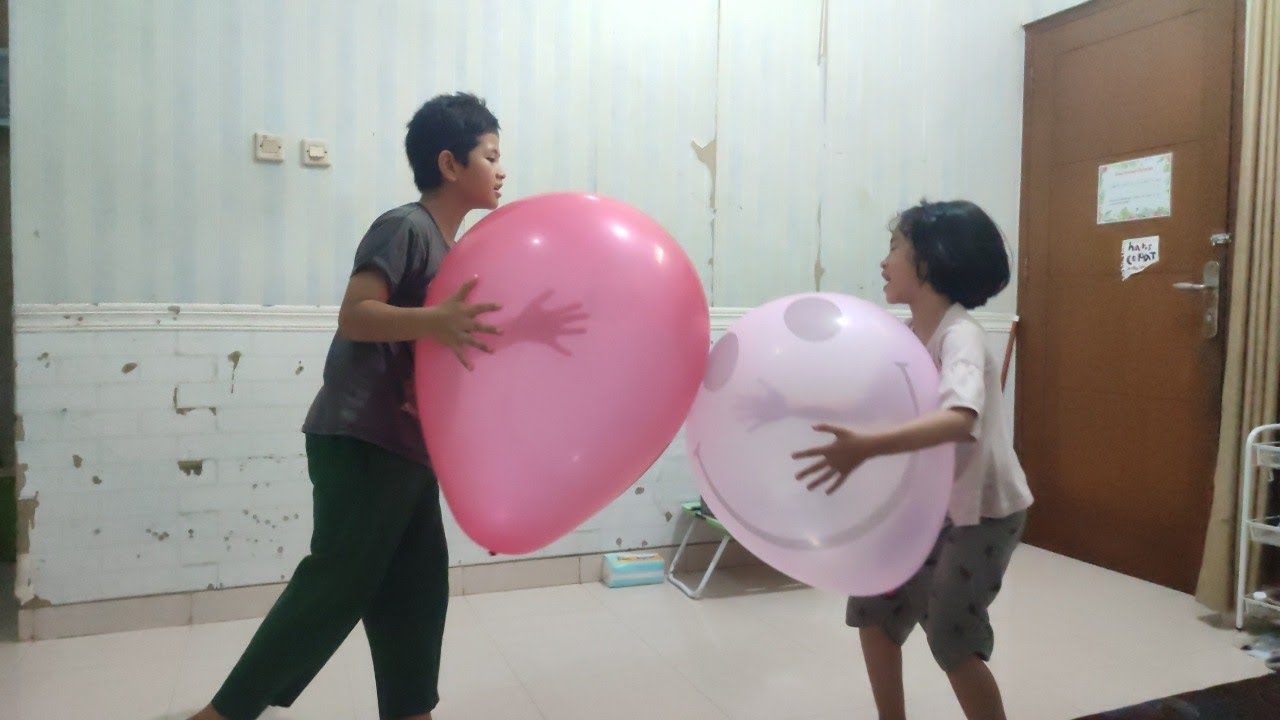 2 Balon Besar