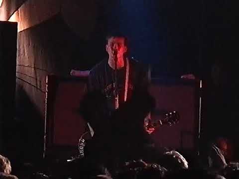 blink-182 - Dumpweed (Live Debut @ Montreal, QC 9/26/98)