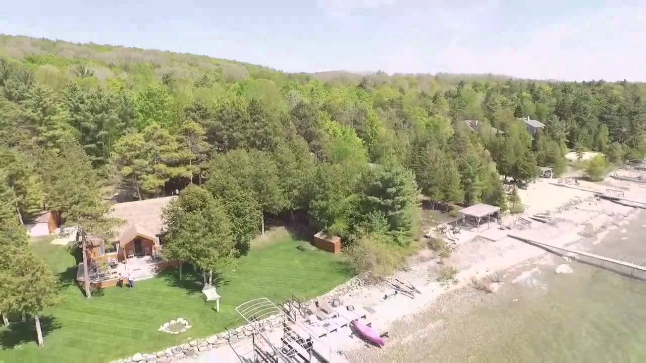 North Shore on Lake Charlevoix