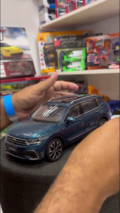 1/32 Volkswagen Tiguan L Car Toy For Children Diecast Miniature