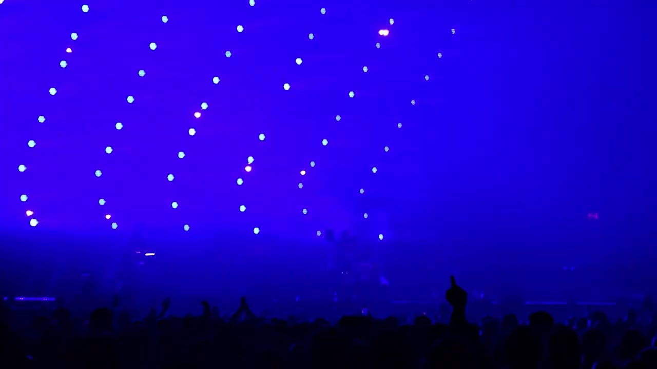 Kasabian - treat (Intergalactic by Beastie Boys, drop of Insomnia by Faithless ) Vlad the Impaler