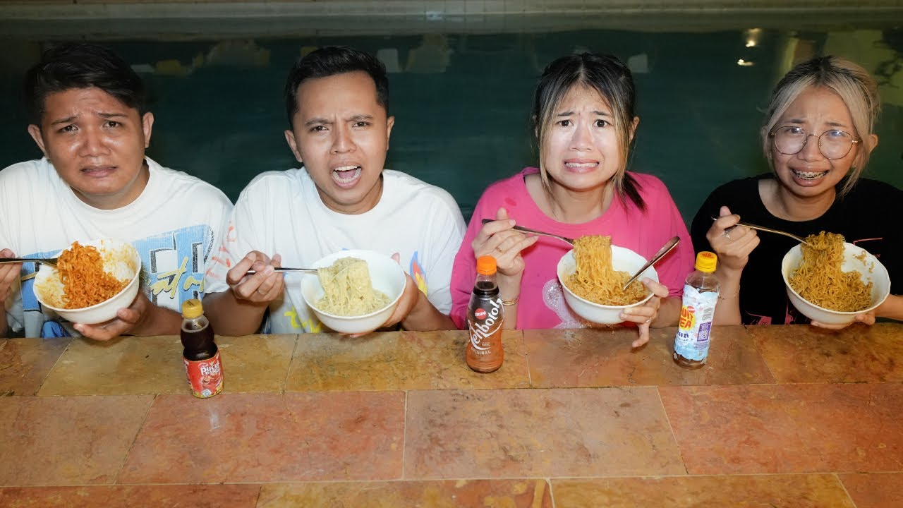 SAHUR DI KOLAM RENANG JAM 3 PAGI!! KITA MASAK DULU!!