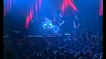 Jason Newsted and Kirk Hammett play together on the ESP KH-2 M-II "Boris Karloff Mummy" #I guitar