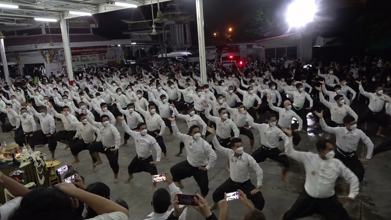 ลีลาวานรดำเนิน