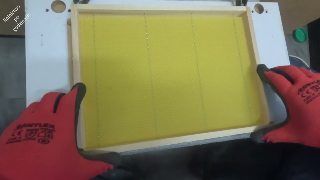 Składanie ramek i wtapianie węzy.