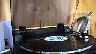 Maxisingle Vinyl 45 RPM: The Commodores / Nightshift