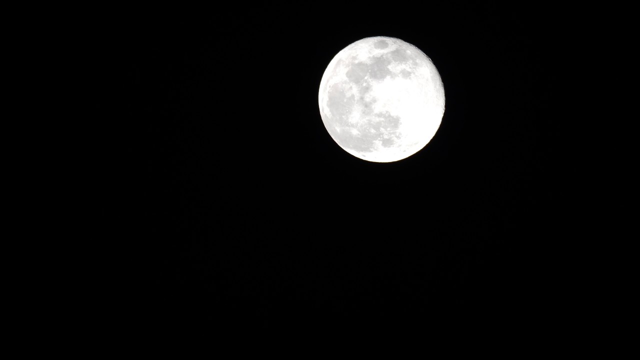 Full Moon in April - YouTube