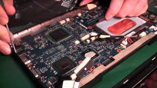 Inspiron Mini 10 mem upgrade (Without WLAN removal)
Removing mobo on Inspiron Mini 10, with WLAN still in place. Inspiron Mini 10 mem upgrade (Without WLAN removal)