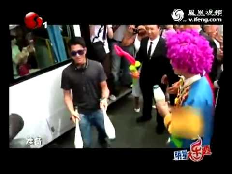 郭富城宣传新片玩快闪