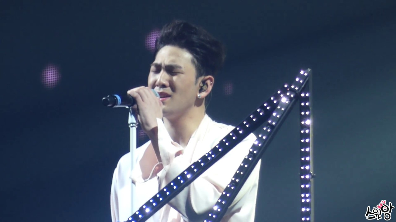 뉴이스트W - 지금까지 행복했어요 백호(강동호) 직캠  DOUBLE YOU in Seoul