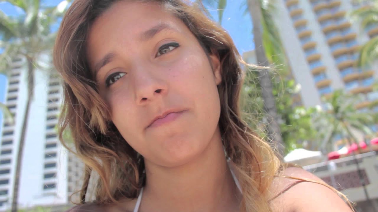 Brittany Takes On Hawaii Youtube