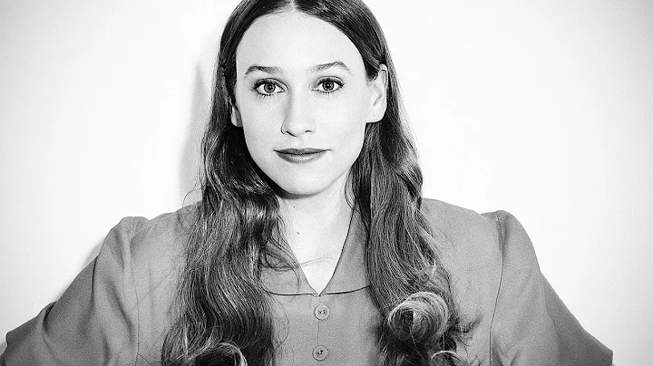 Sarah Sutherland Go-See Interview