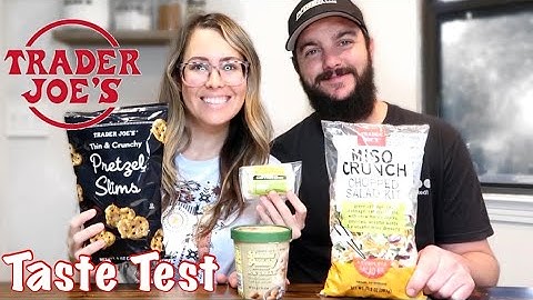 NEW Trader Joe’s Taste Test! Banana Pudding Ice Cream & More 😋