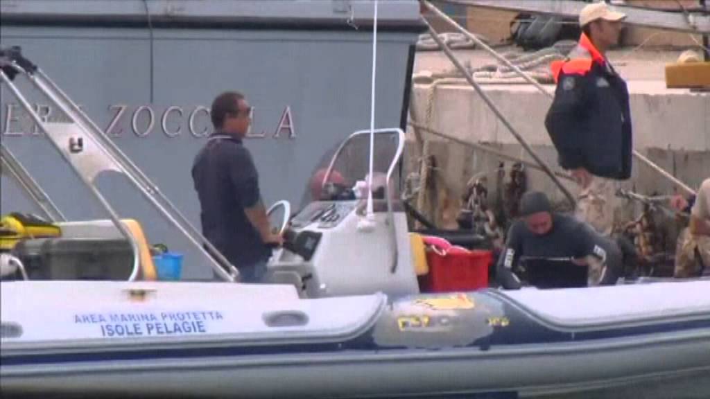 ITALY MIGRANTS BODIES (Lampedusa divers find 19 more bodies) - YouTube