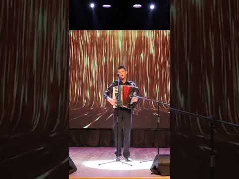 Мадонна. Прекрасная песня под #аккордеон