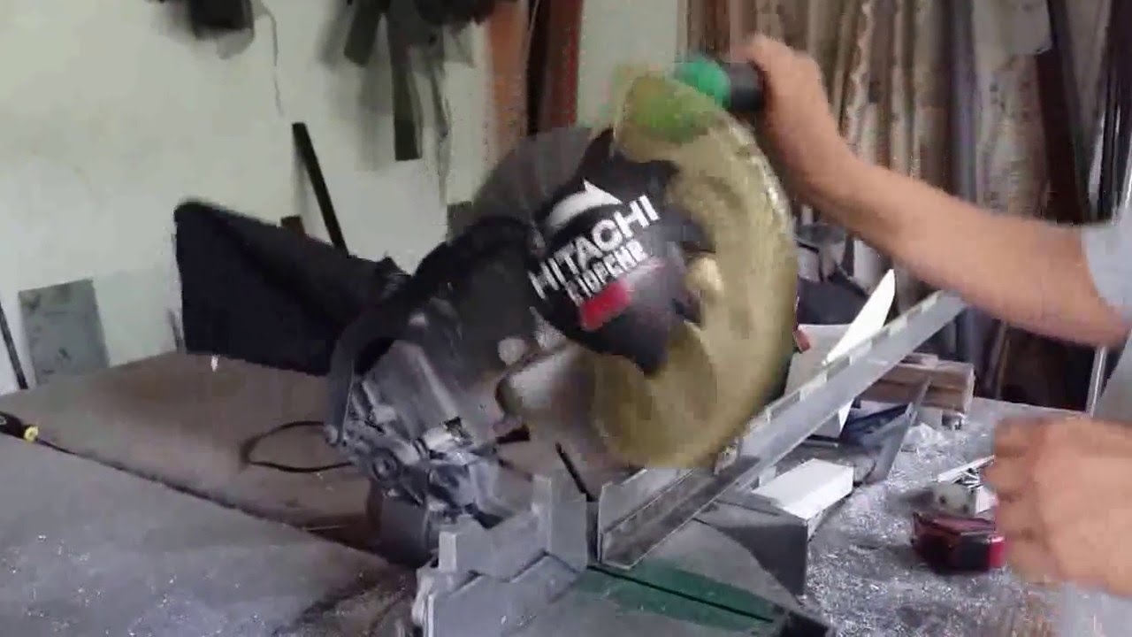 Cambio de Disco en sierra de inglete - YouTube